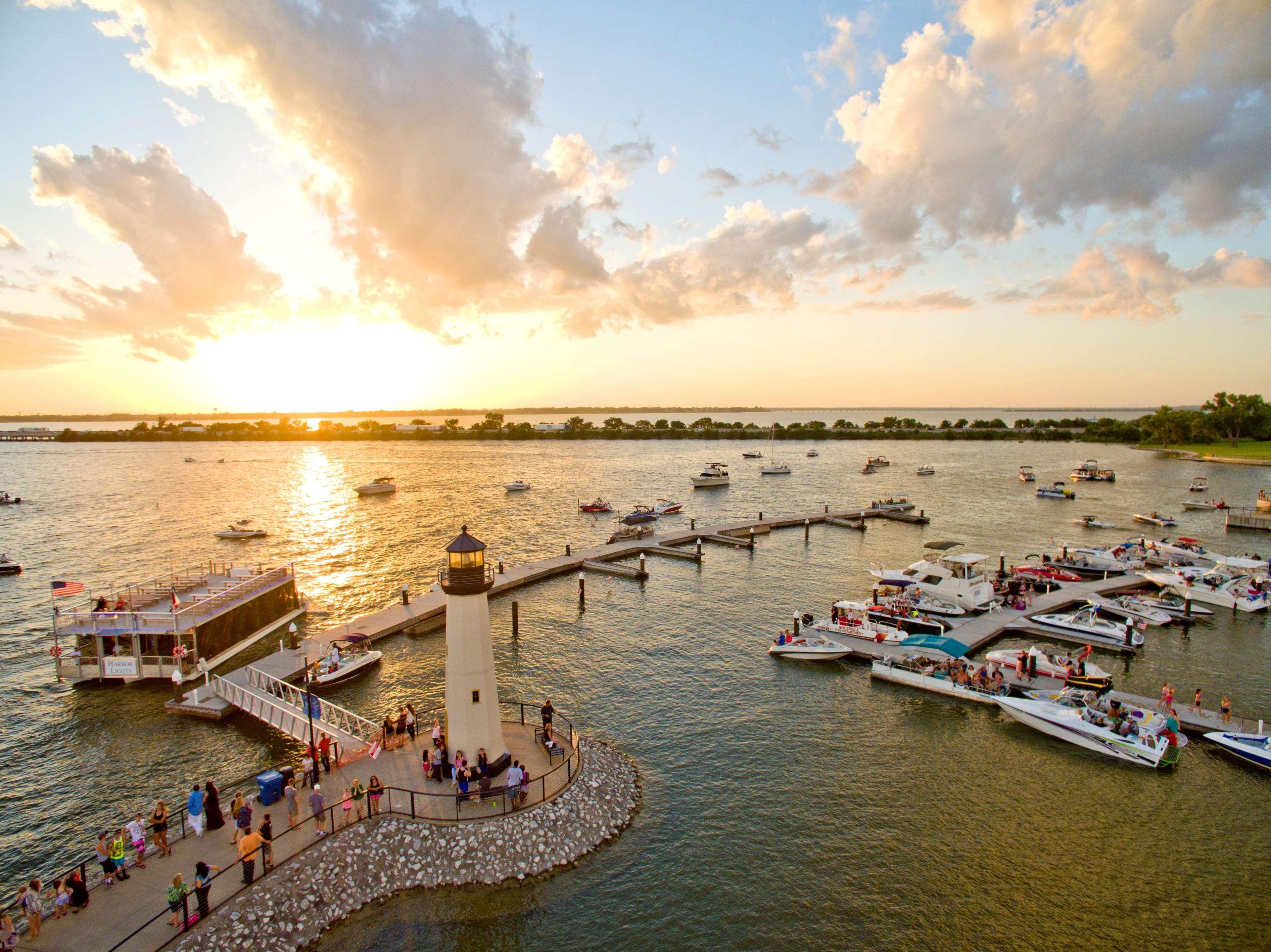 Hilton Dallas/Rockwall Lakefront Hotel Ngoại thất bức ảnh